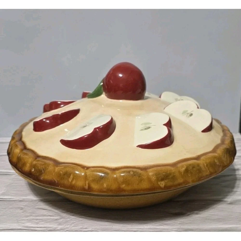 Vintage Ceramic Covered Apple Pie Plate Dish Keeper w/ Lid 1980's from Portugal